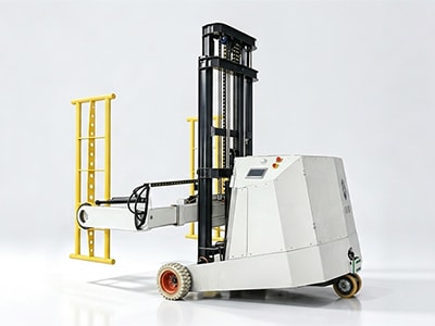 روبوت مناولة، بأذرع من نوع (AGV)
